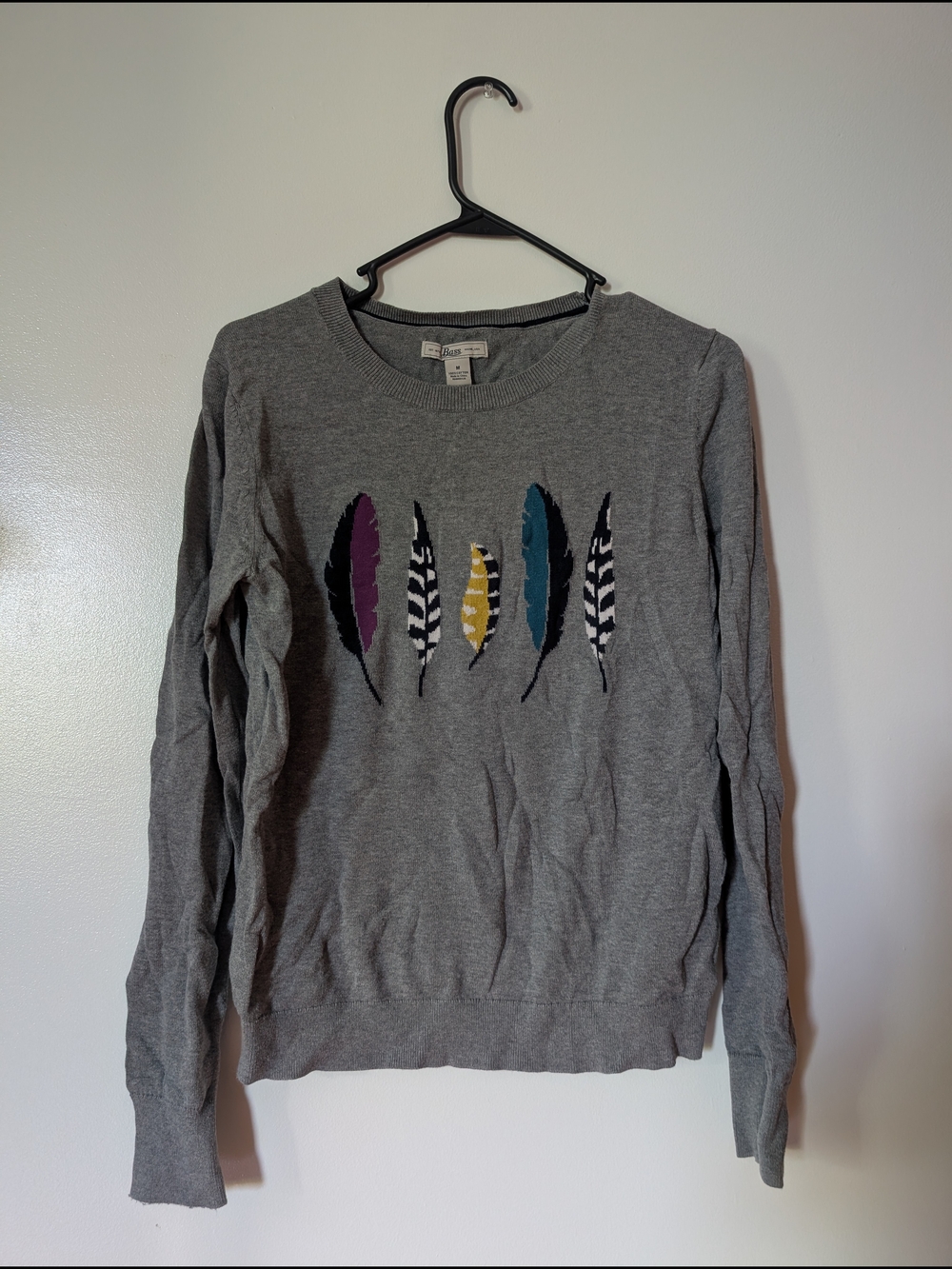 Bass Gray Crewneck Sweater with Colorful Feather Motifs
